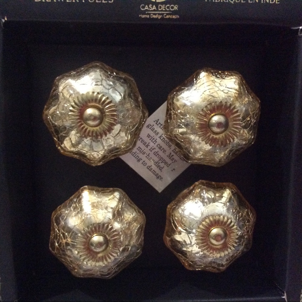 NIB 12 drawer pulls or door knobs - Picture 4 of 6